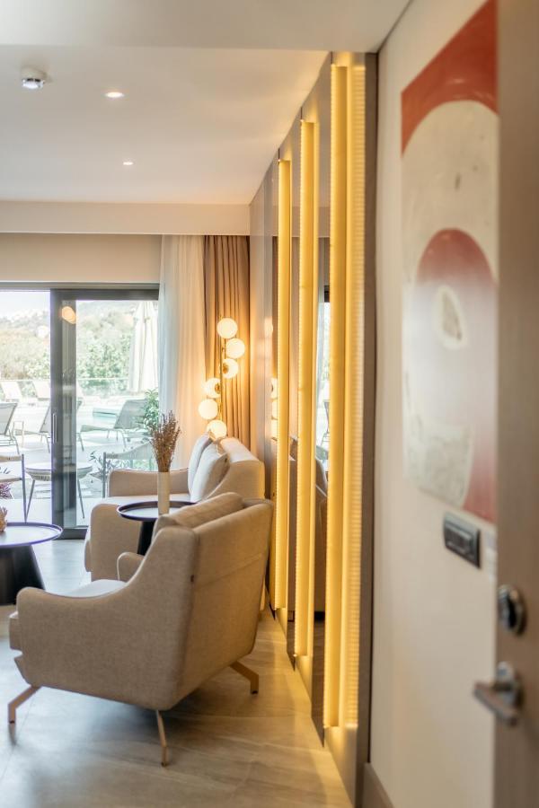 Bodrum Astrid Hotel กูมูชลุค ภายนอก รูปภาพ