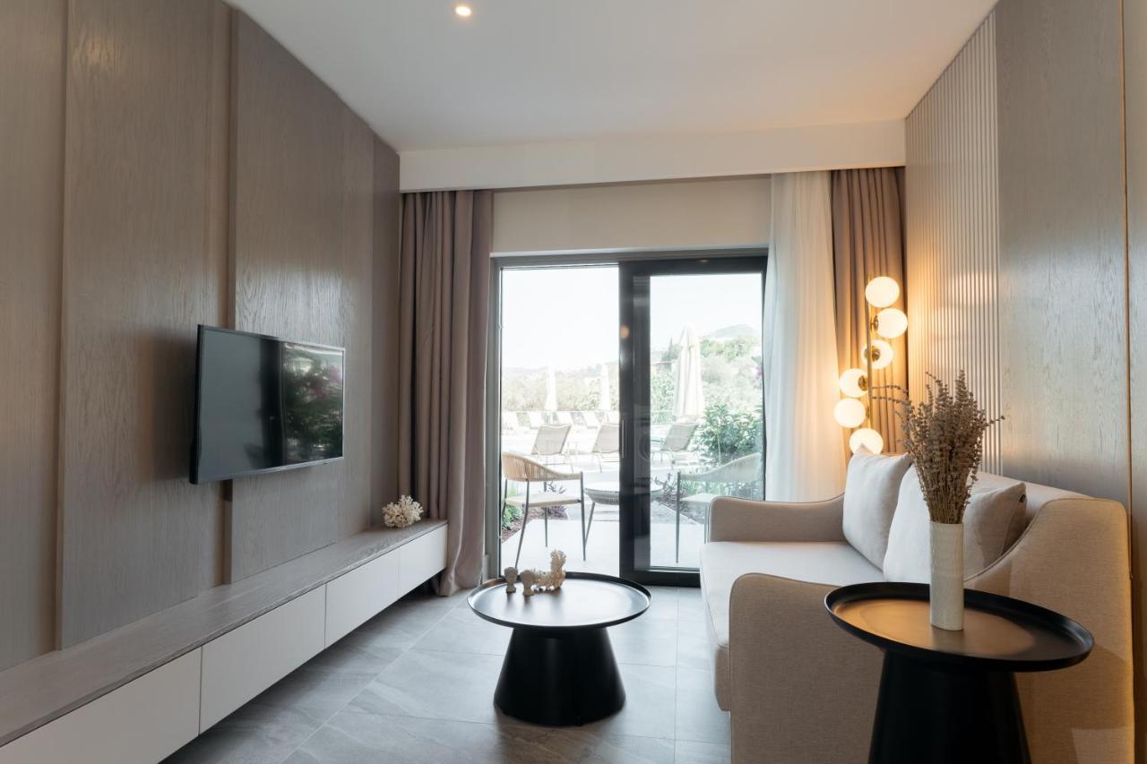 Bodrum Astrid Hotel กูมูชลุค ภายนอก รูปภาพ